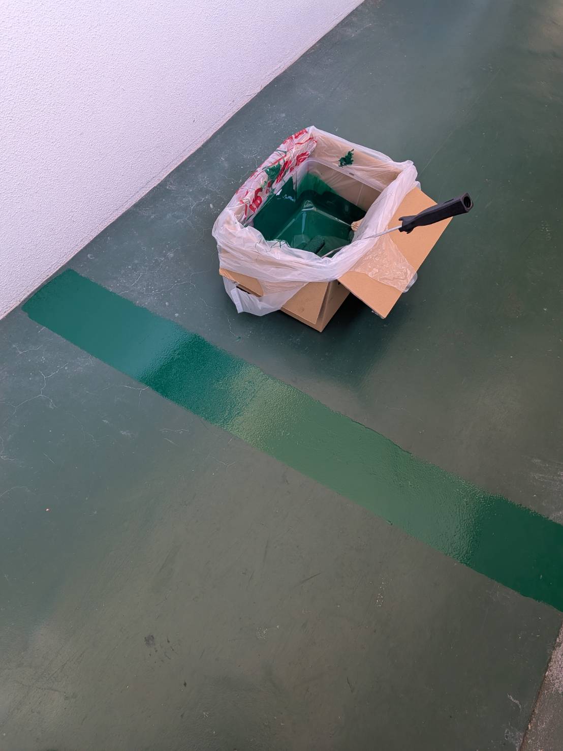 床の塗り替え工事